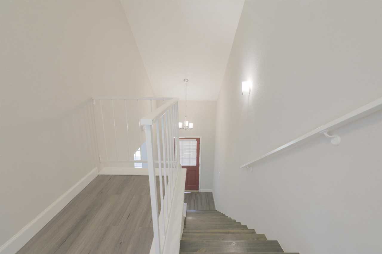 2825 Hickory Limb Ct - Photo 7 of 32