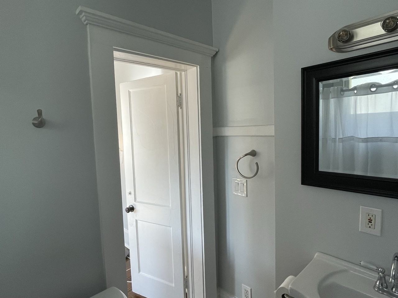 1623 N Laura St #1623 - Photo 5 of 26