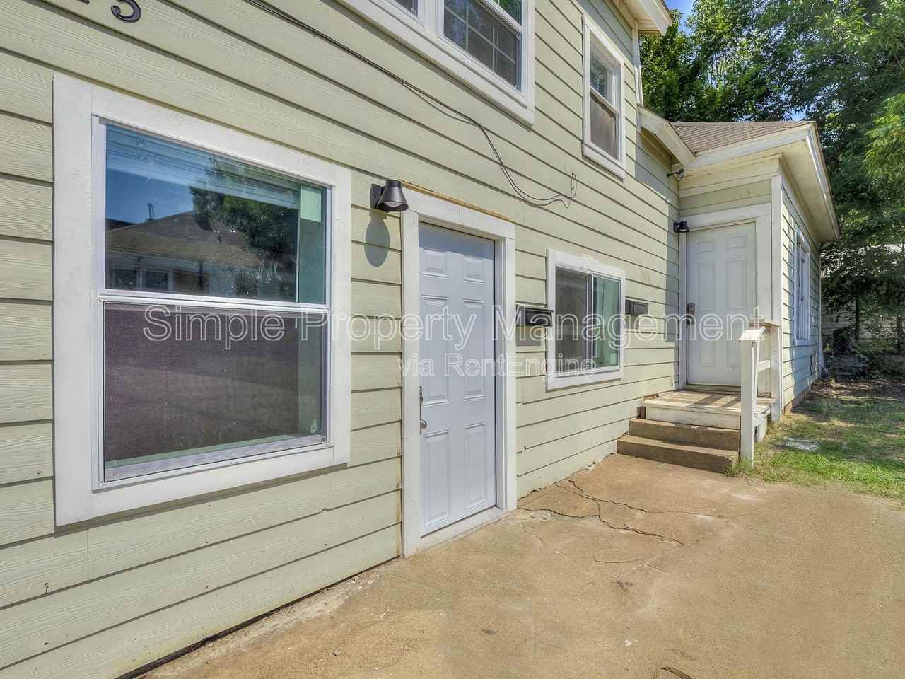 2345 Nw 10th St #B1 - Photo 2 of 16