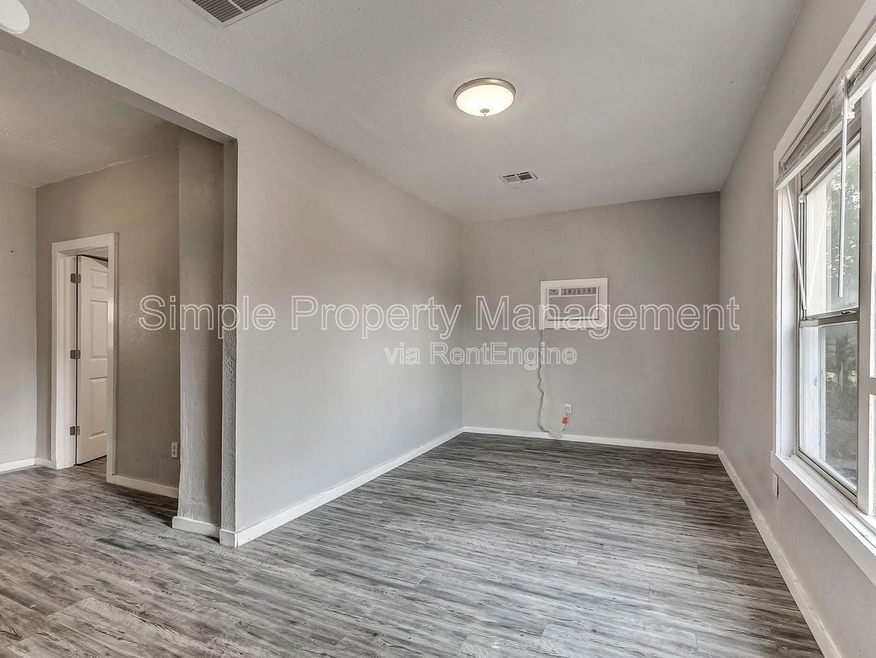 2345 Nw 10th St #B1 - Photo 3 of 16