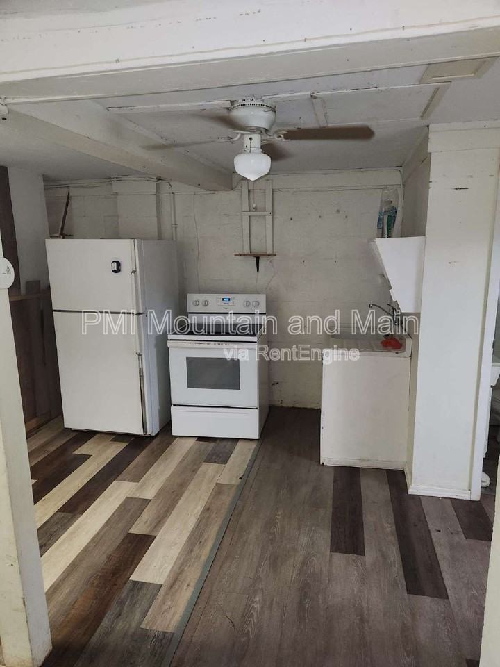 51 Summit St #4 - Photo 4 of 12