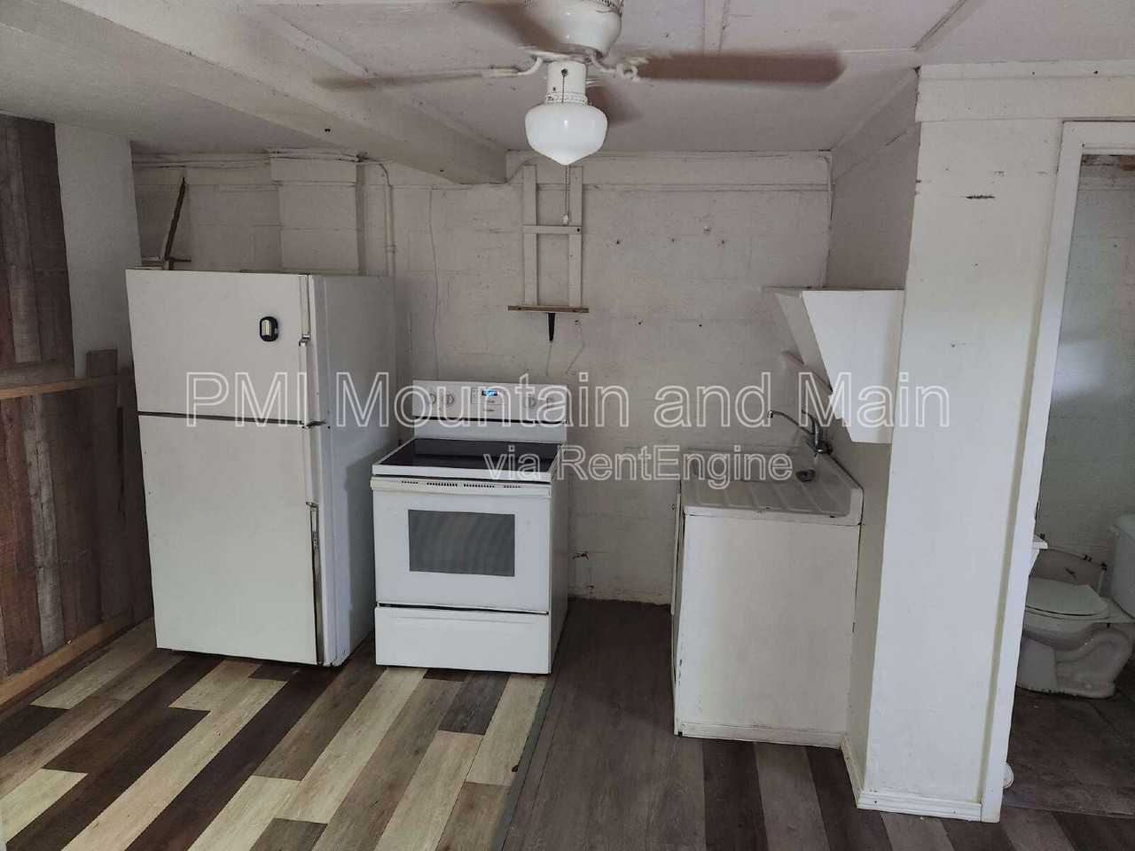 51 Summit St #4 - Photo 6 of 12