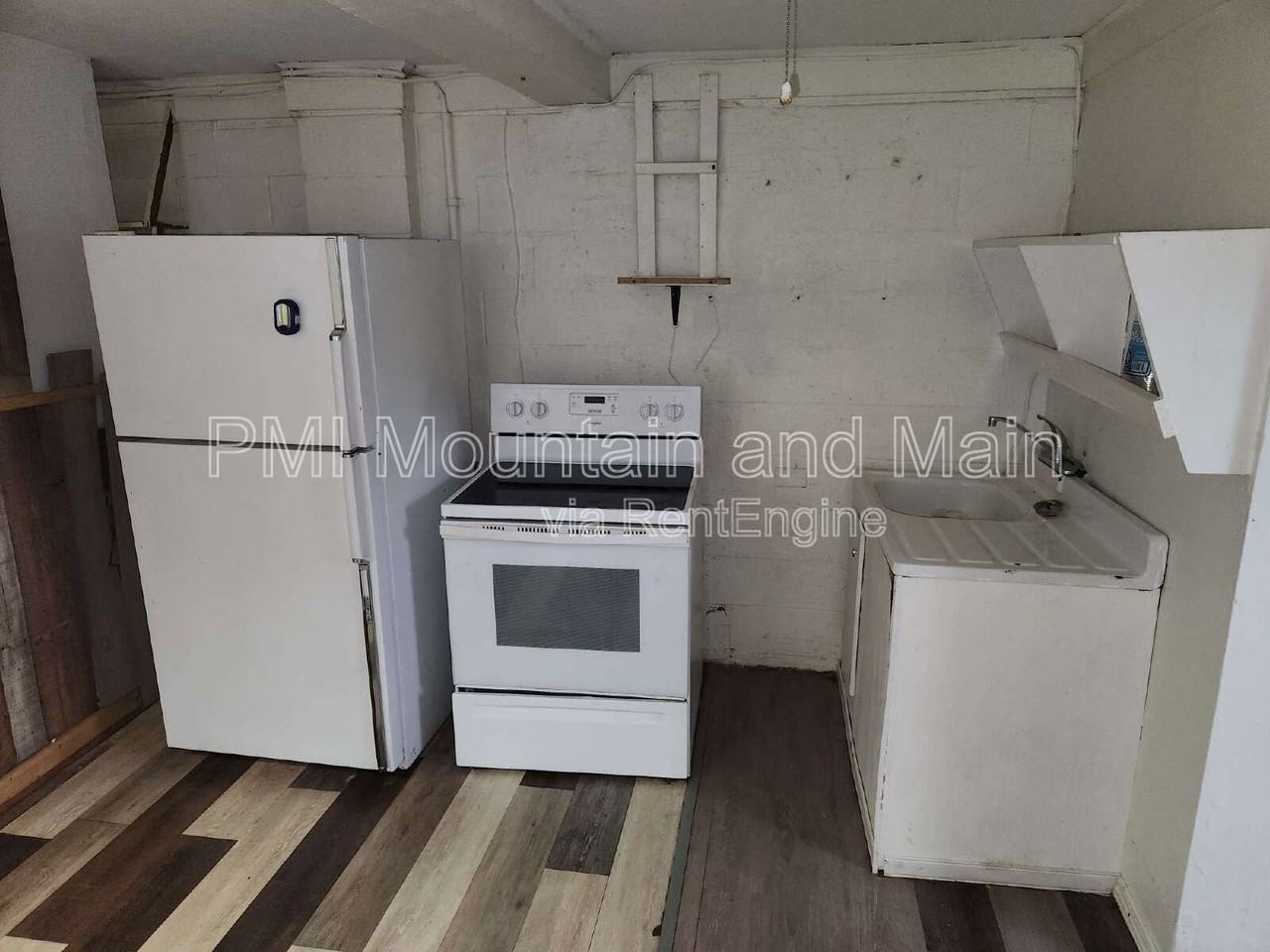 51 Summit St #4 - Photo 7 of 12