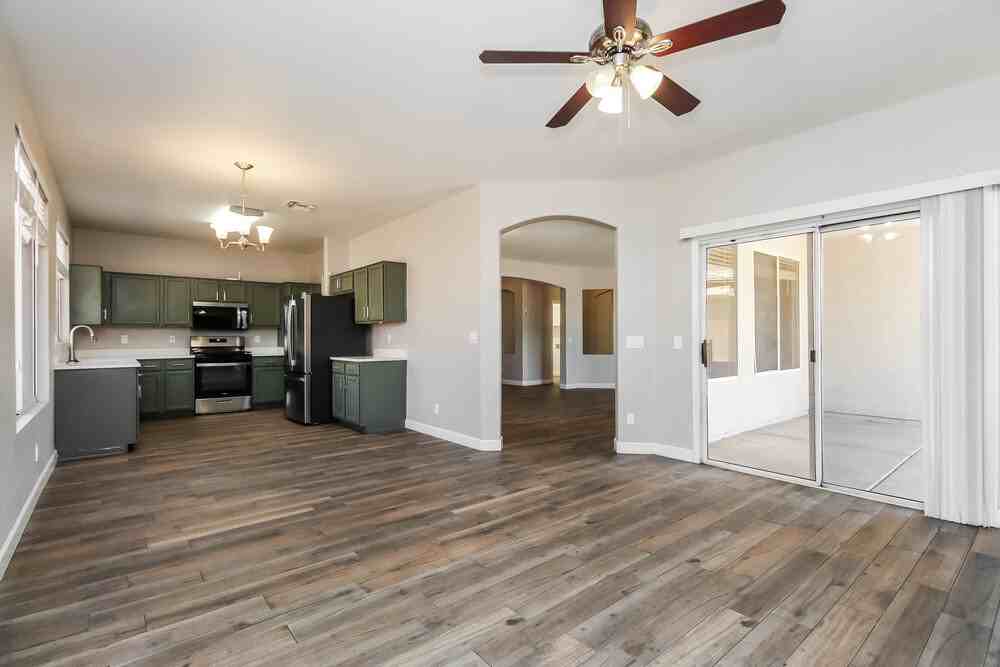 3353 E Santa Fe Ln - Photo 7 of 16