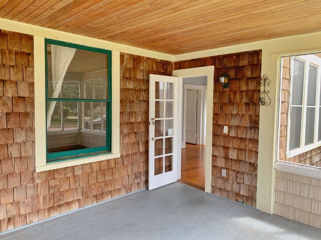 142 Oviedo St - Photo 2 of 15