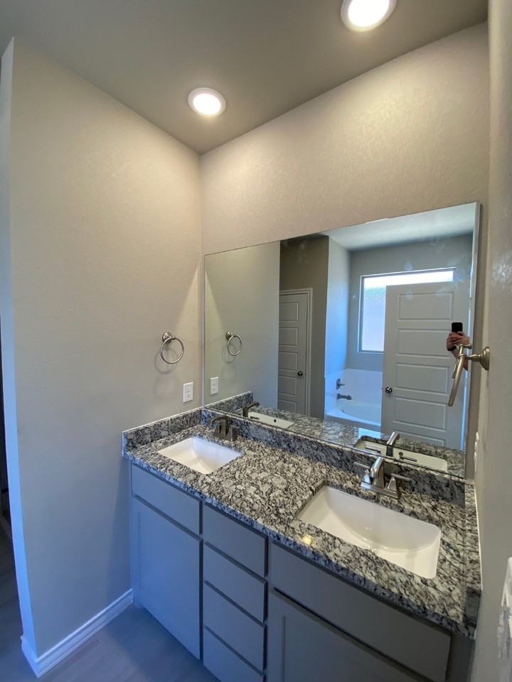 813 N 3rd St - Photo 7 of 17