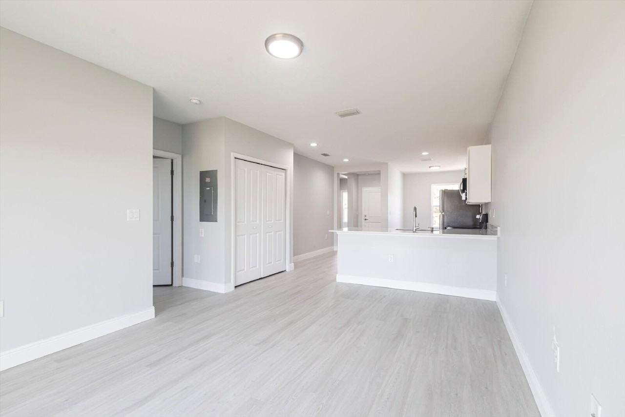 12167 Tetzel Avenue - Photo 6 of 21