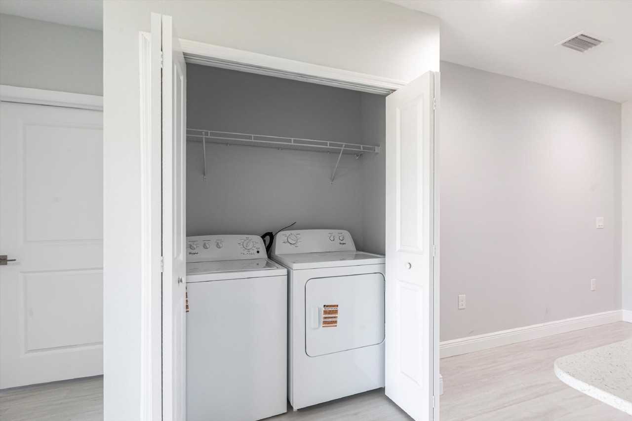 12167 Tetzel Avenue - Photo 7 of 21