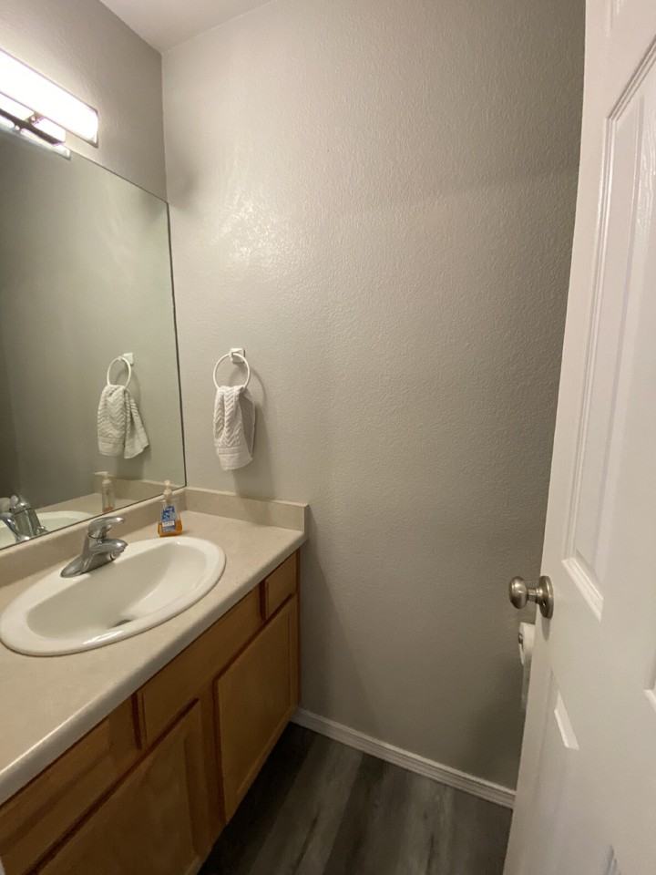 826 Mesa Valley Rd - Photo 5 of 13