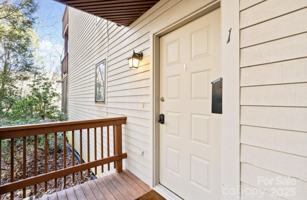 featured image of 299 Blue Ridge Dr S #1