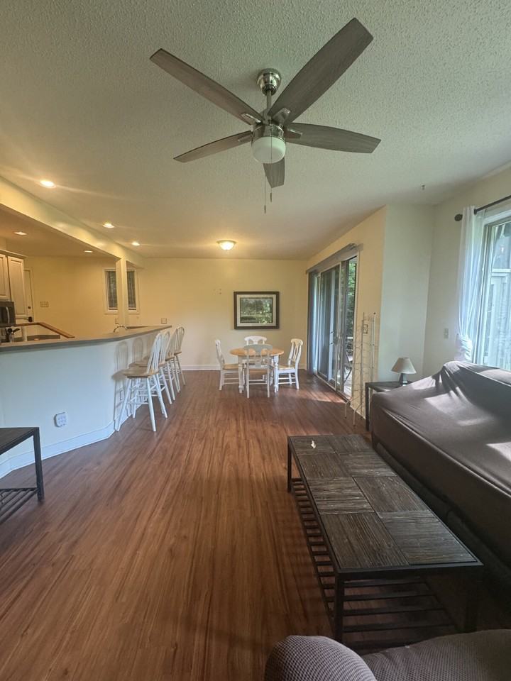 299 Blue Ridge Dr S #1 - Photo 5 of 16