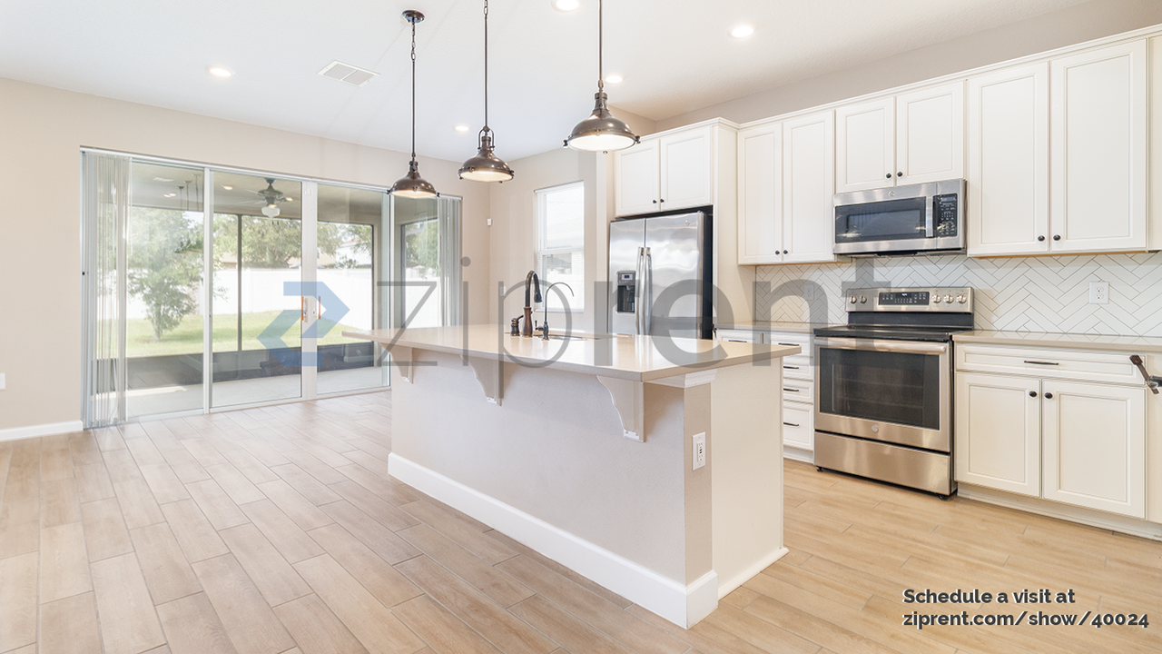 1709 Hilltop Dr - Photo 5 of 23