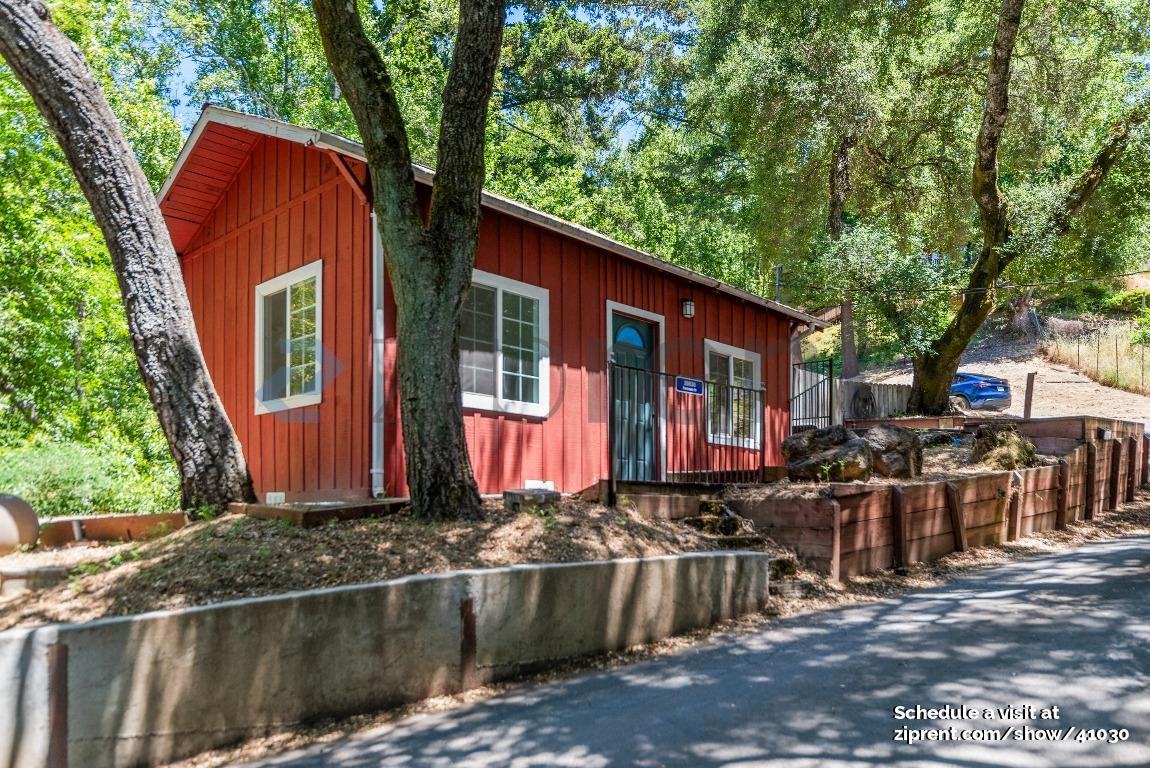 20830 Panorama Dr - Photo 2 of 31