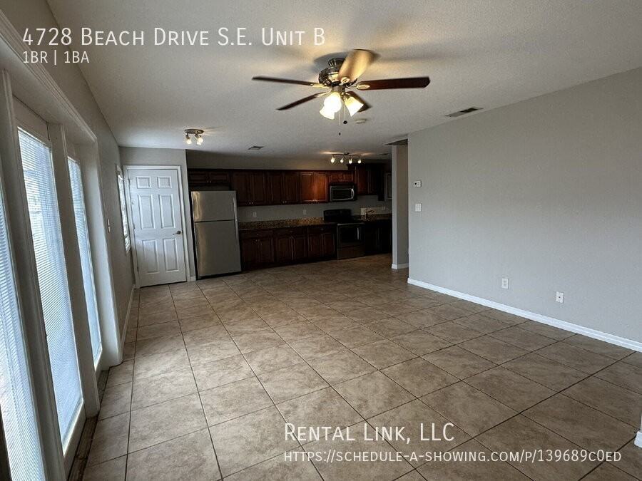 4728 Beach Dr Se Apt B - Photo 2 of 18