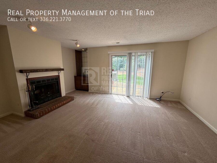 1100 Yellowbell Pl - Photo 3 of 17