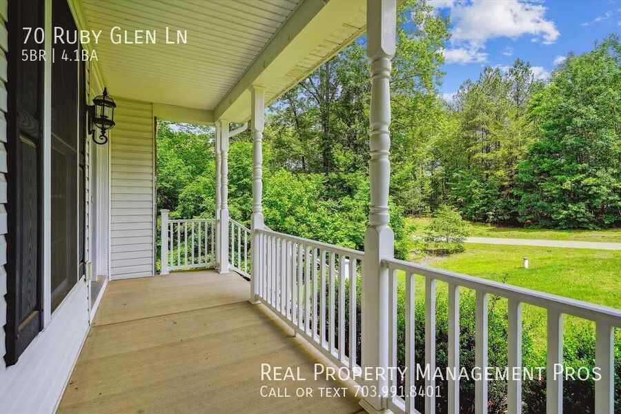 70 Ruby Glen Ln - Photo 2 of 50