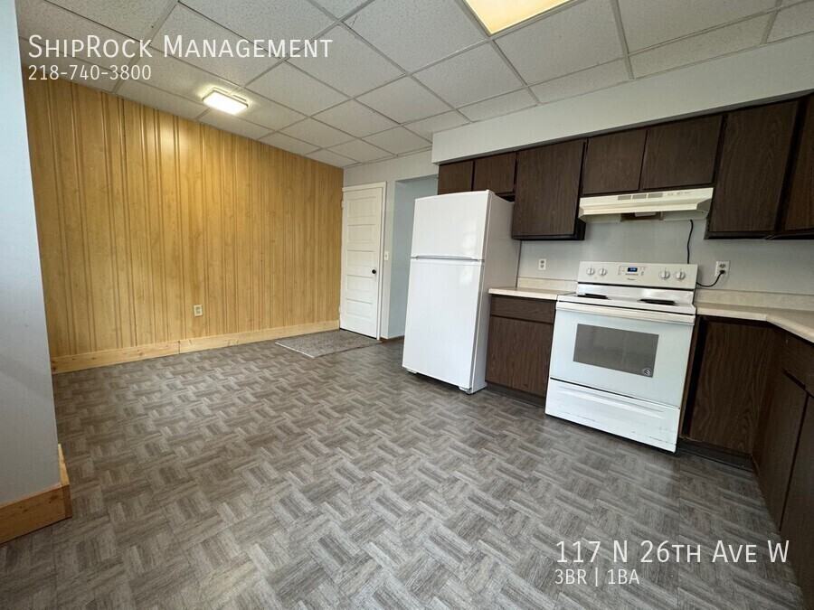 117 N 26th Ave W - Photo 2 of 15