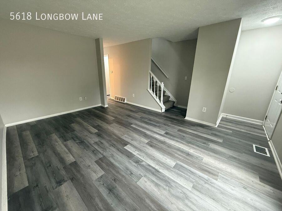 5618 Longbow Ln - Photo 3 of 23