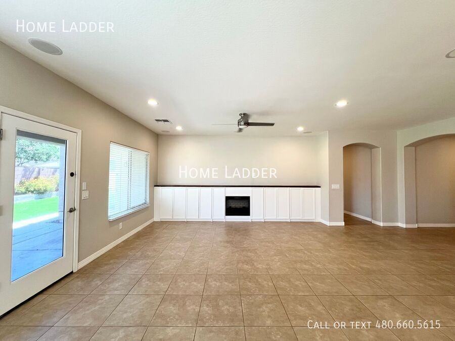 2936 E Tonto Dr - Photo 3 of 28