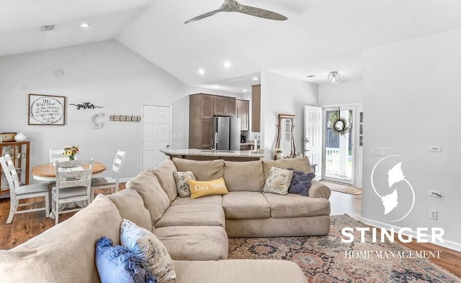 26 Ladys Island Drive - Photo 6 of 28