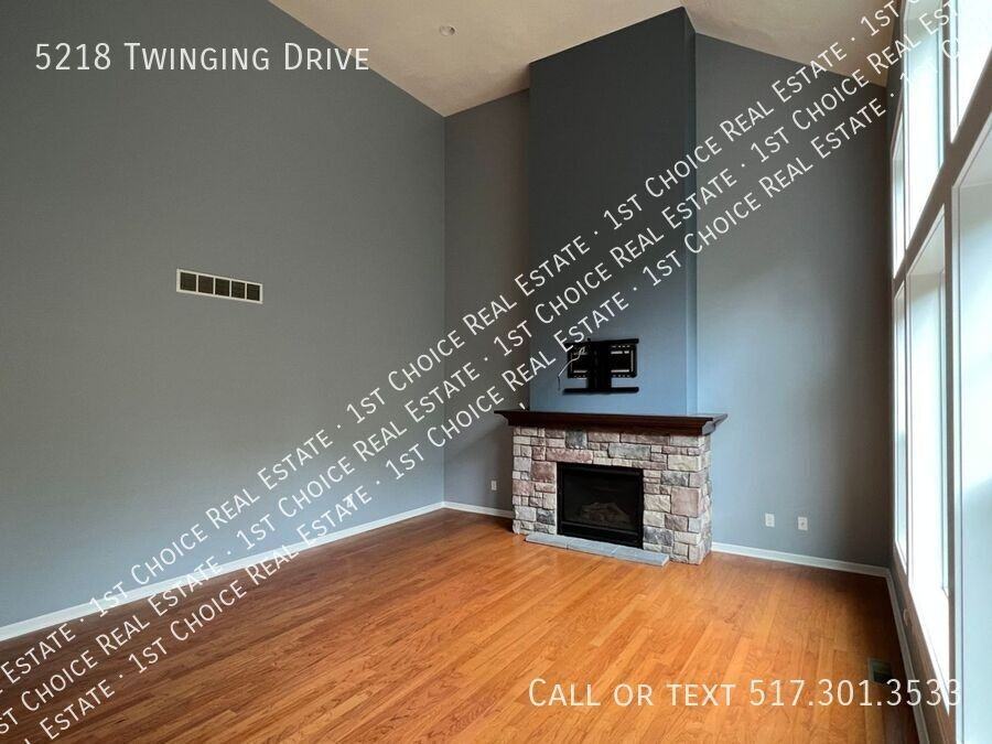 5218 Twinging Dr - Photo 3 of 32