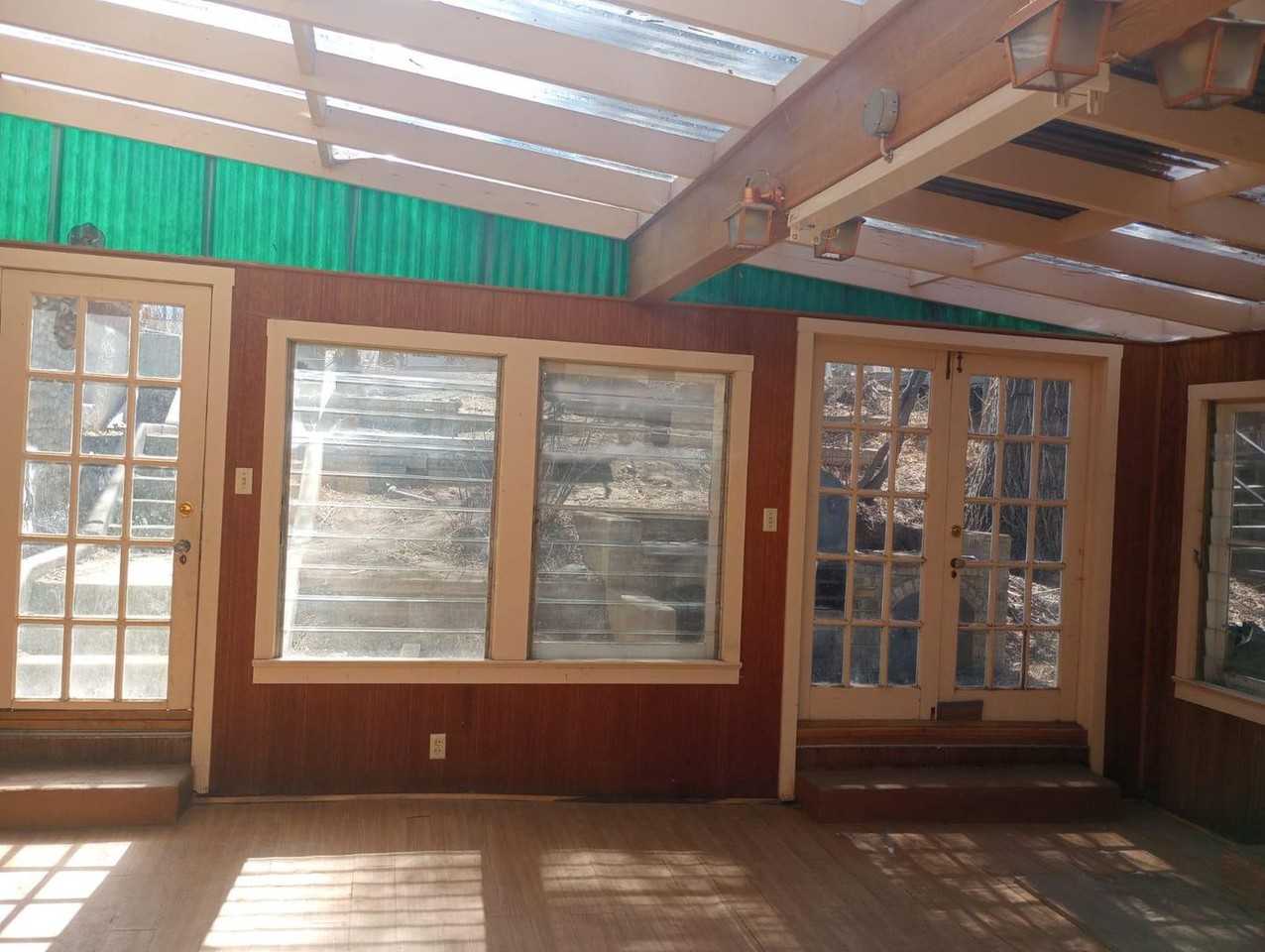 817 Colorado Ave - Photo 3 of 37