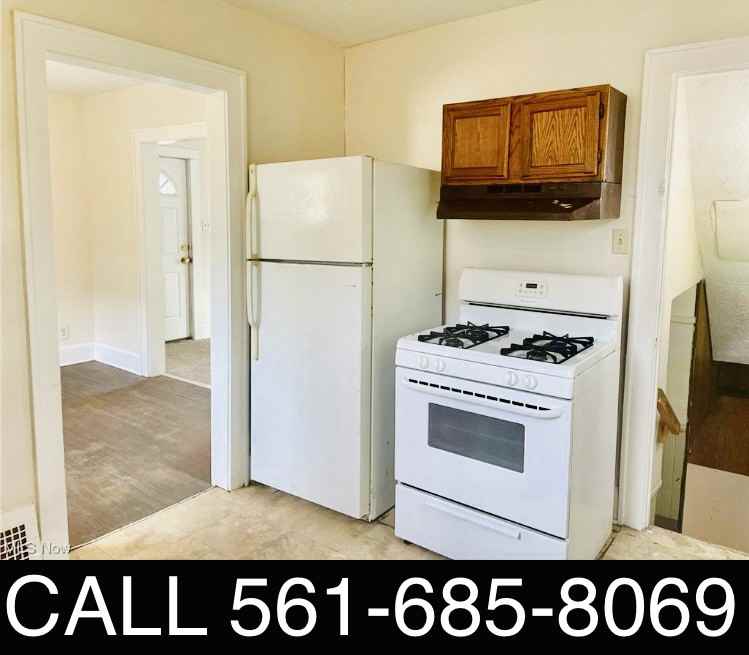 1102 Neptune Ave - Photo 7 of 13