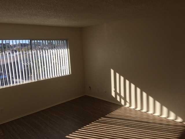 46th Street Villas - Photo 3 of 14