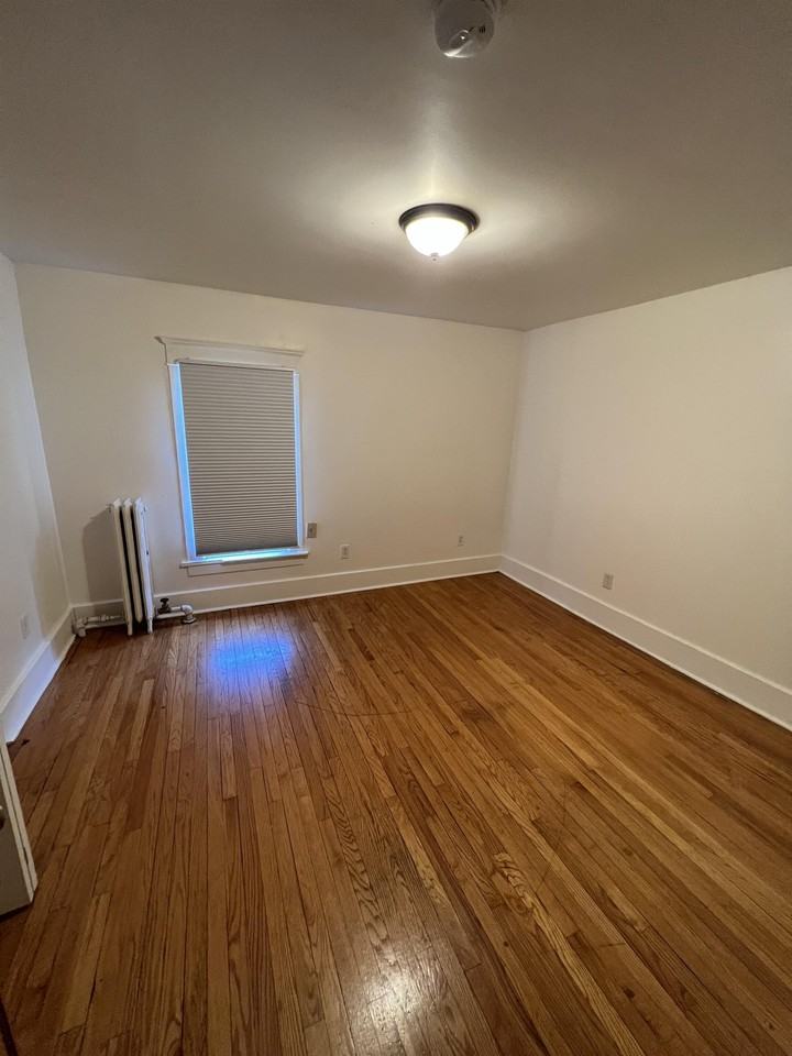 421 Abbot Road - Photo 3 of 9