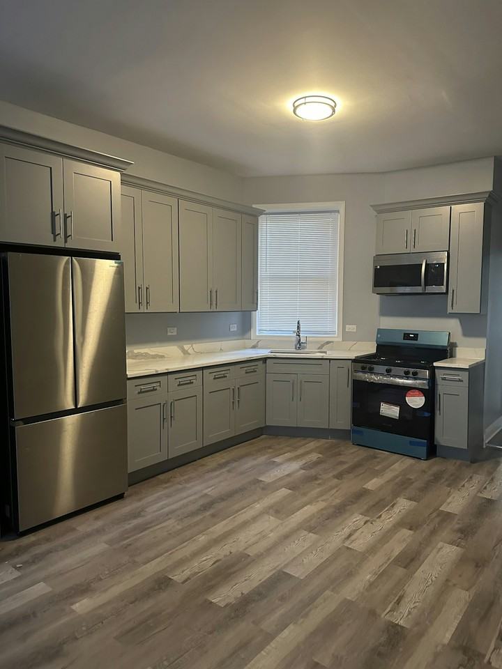 6710 South Parnell Avenue, Unit 2 - Photo 2 of 8