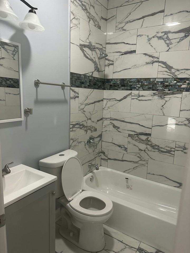 6710 South Parnell Avenue, Unit 2 - Photo 4 of 8