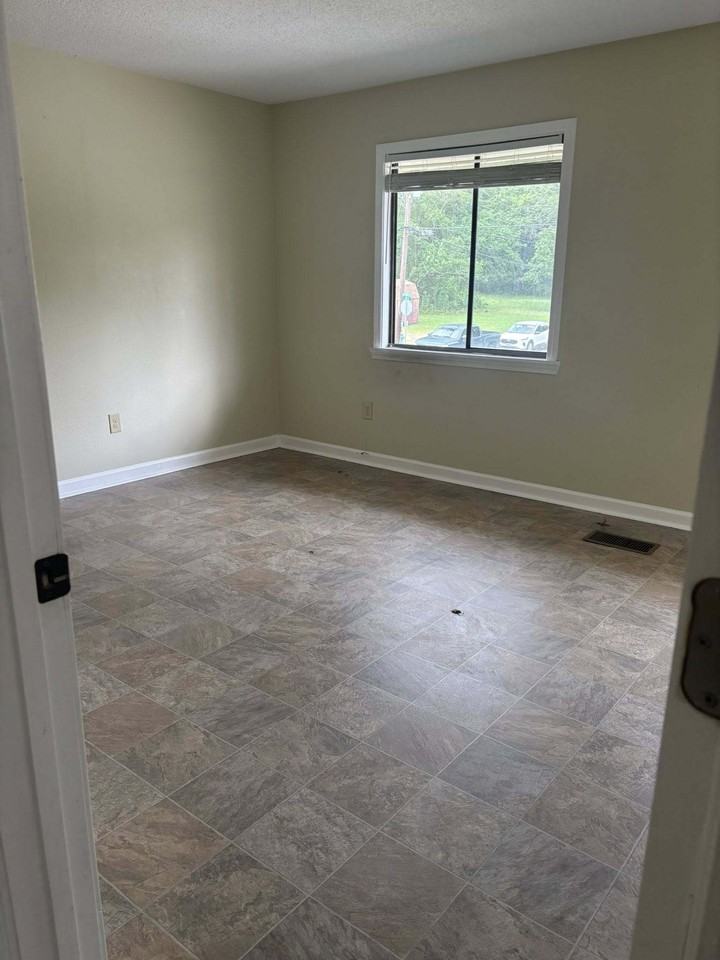 Seven Oaks - Leesville - Photo 4 of 50