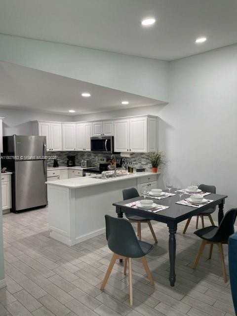 6396 Royal Woods Dr #6396 - Photo 5 of 13