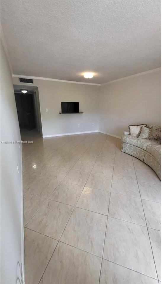 5199 Nw 7th St #309 - Photo 3 of 4