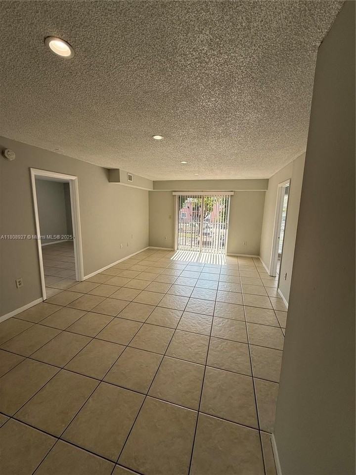 4705 Nw 7th St #203-7 - Photo 3 of 12