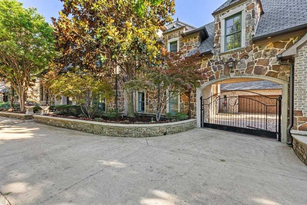 2 Terrabella Ln - Photo 3 of 40