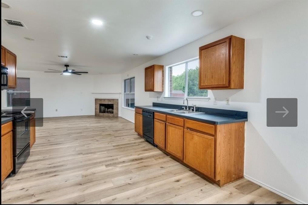 925 Blue Sky Dr - Photo 5 of 12