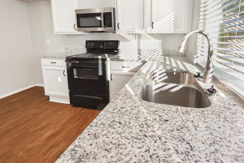 6400 Pine St - Photo 3 of 14