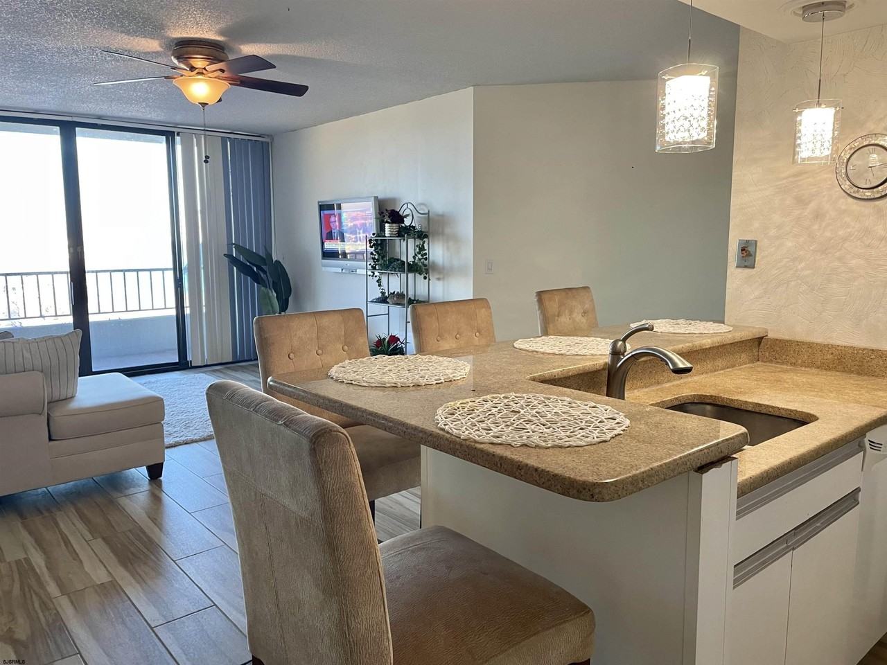 3851 Boardwalk - Photo 3 of 36