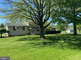 600 Orchard Ave - Photo 1 of 1