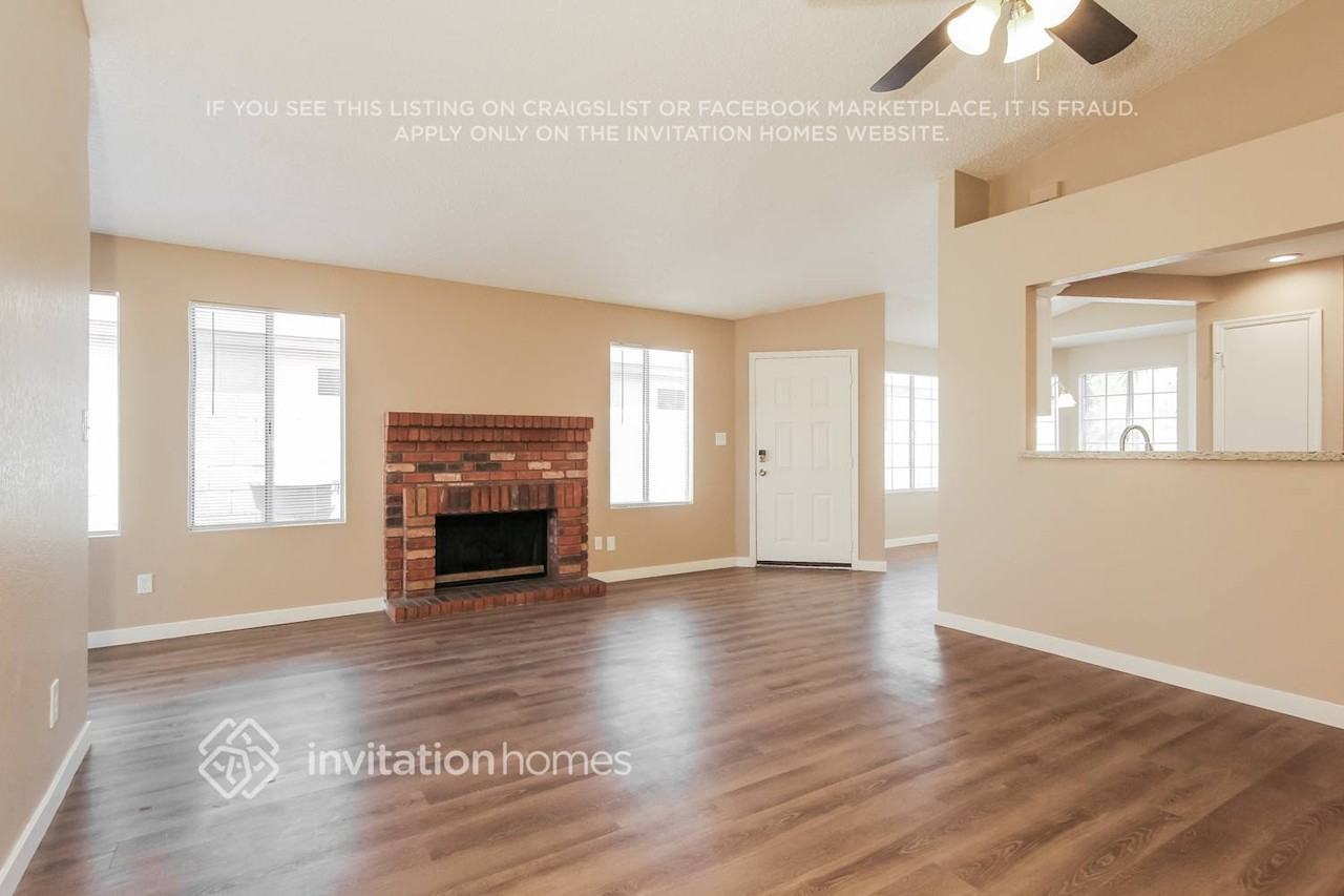 3108 E Siesta Ln - Photo 4 of 17