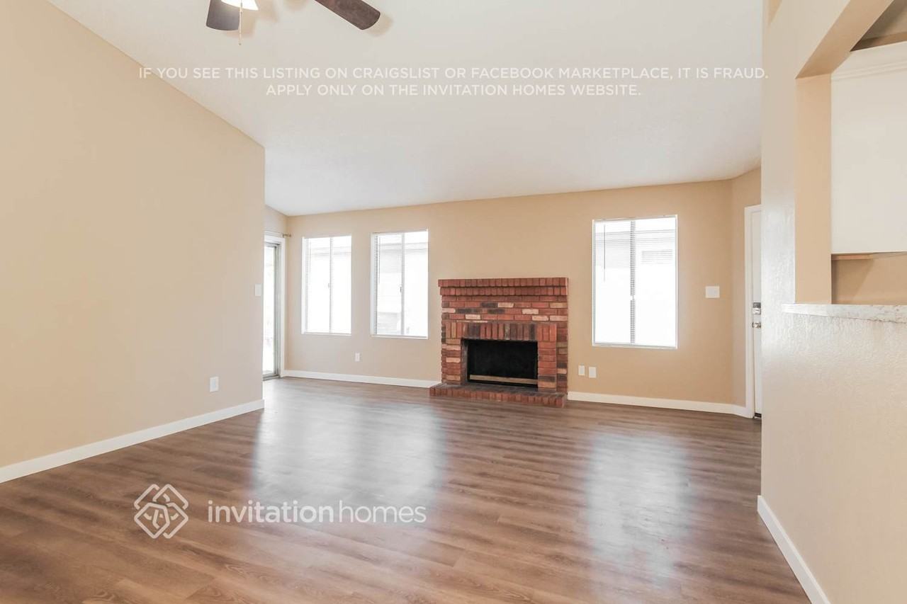 3108 E Siesta Ln - Photo 5 of 17