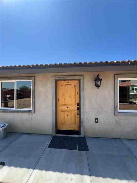 10502 Campbell Ave - Photo 2 of 13