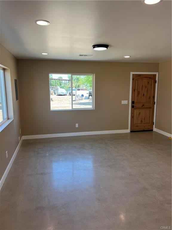 10502 Campbell Ave - Photo 3 of 13