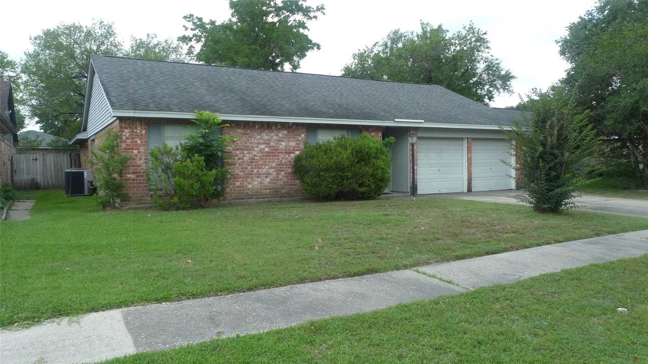 11311 Verlaine Dr - Photo 3 of 7