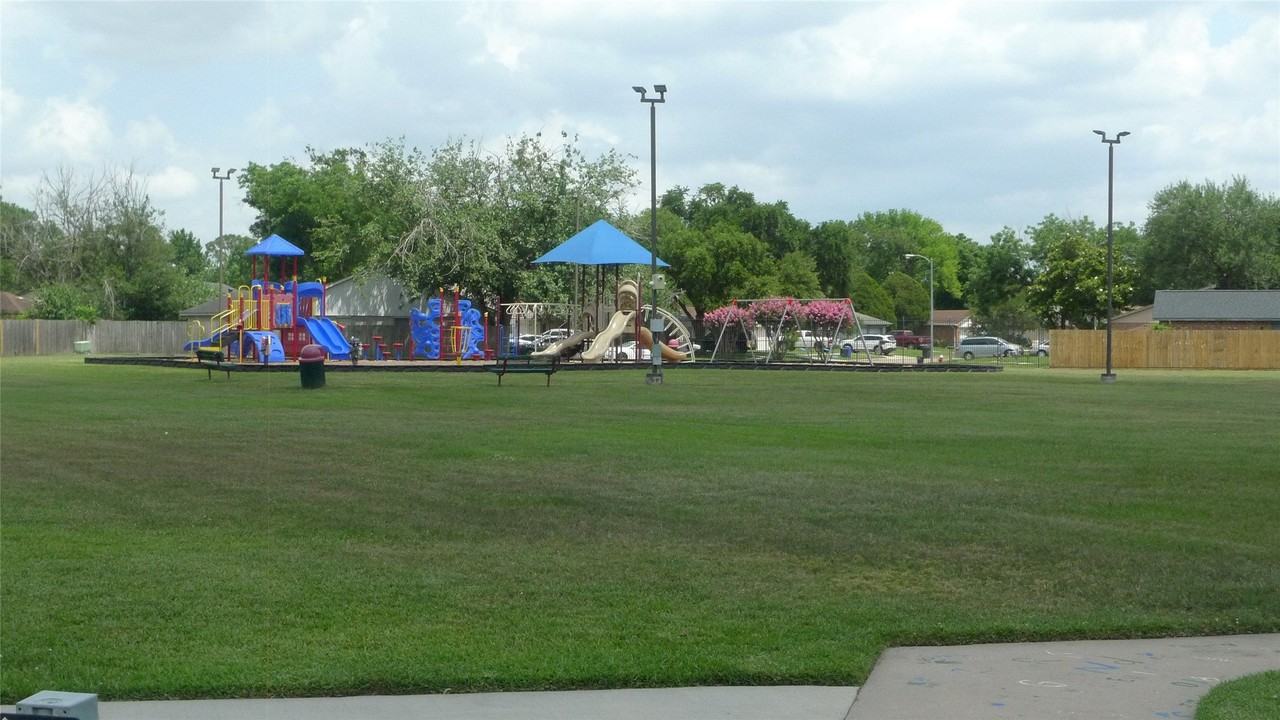 11311 Verlaine Dr - Photo 5 of 7