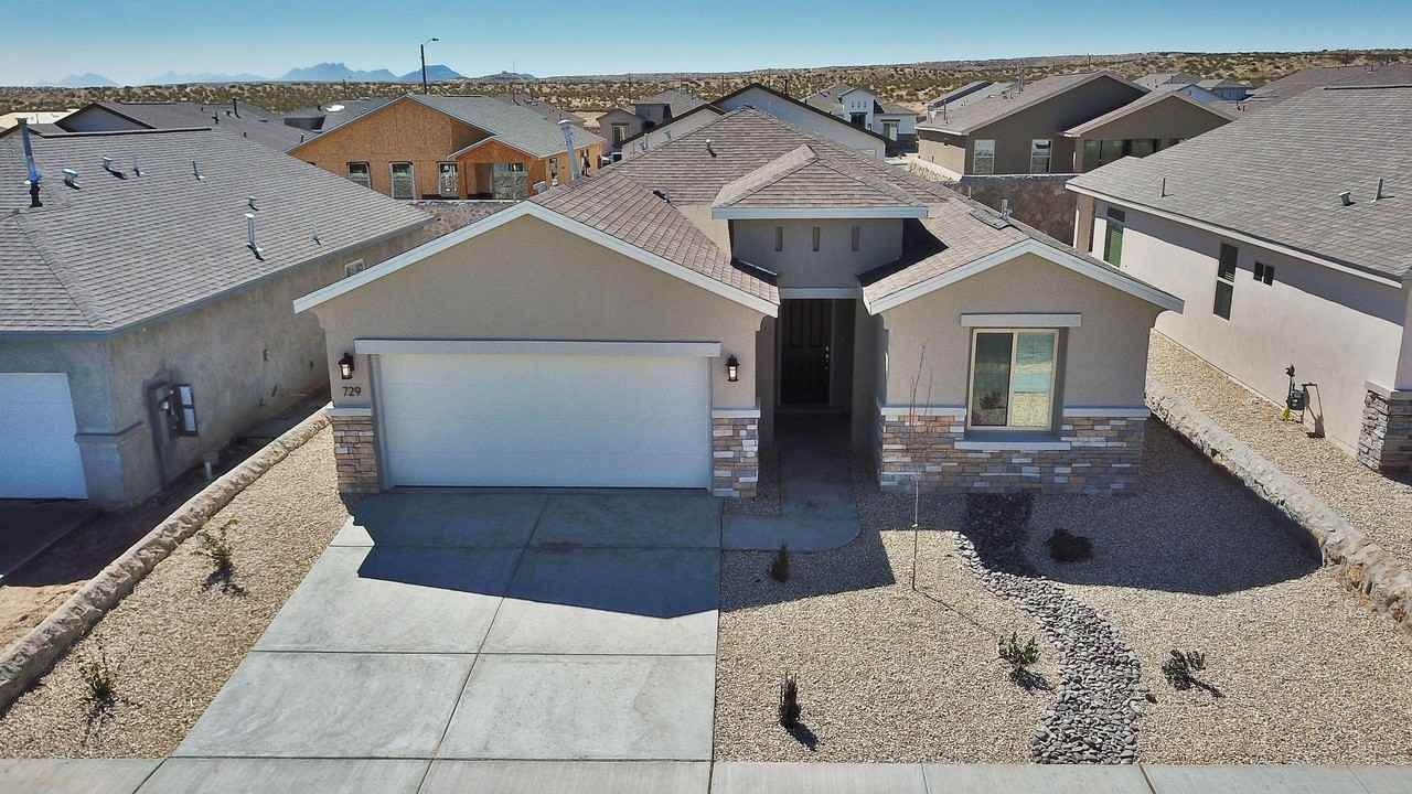 729 Calle Escondida - Photo 4 of 50