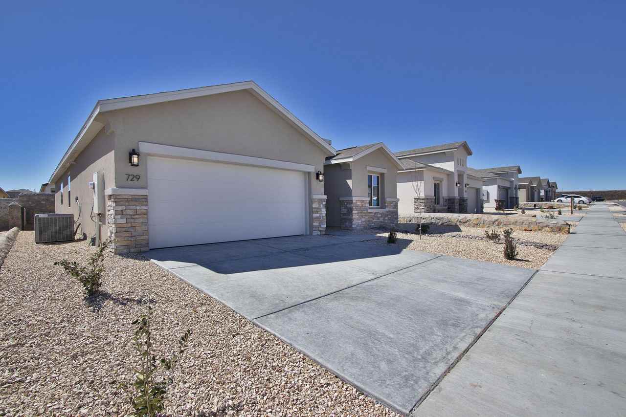 729 Calle Escondida - Photo 5 of 50