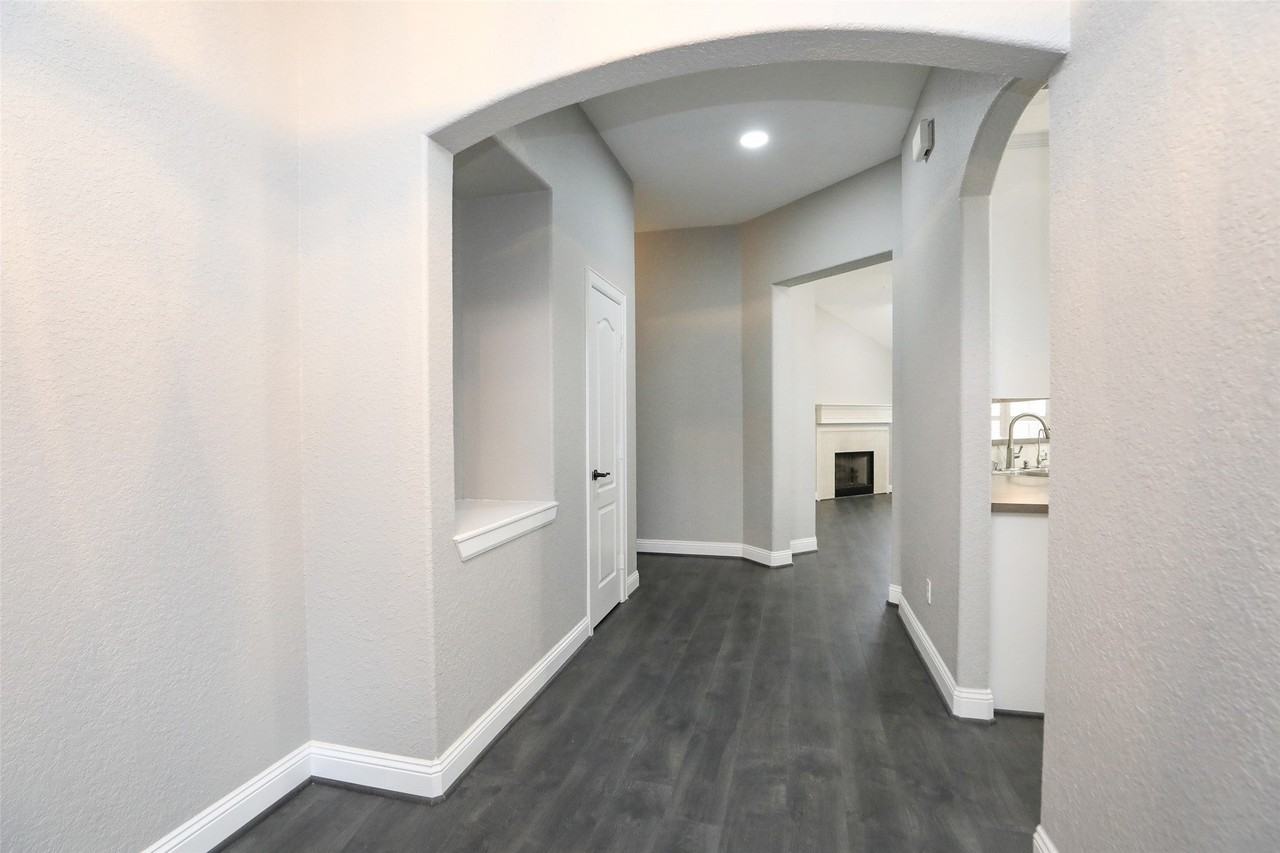 13302 Indigo Trace Ct - Photo 5 of 27