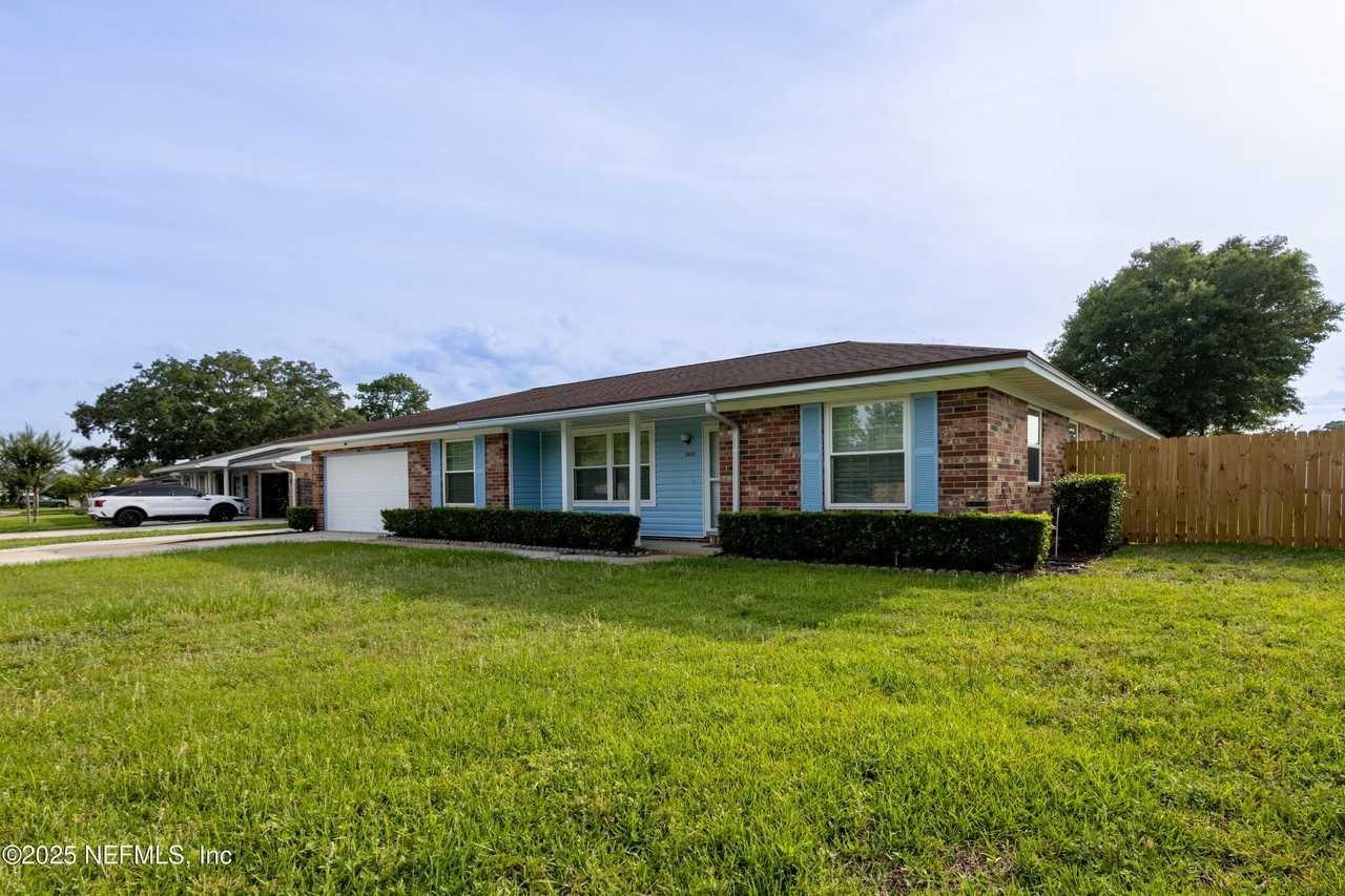 2420 Blackbeard Dr - Photo 4 of 30